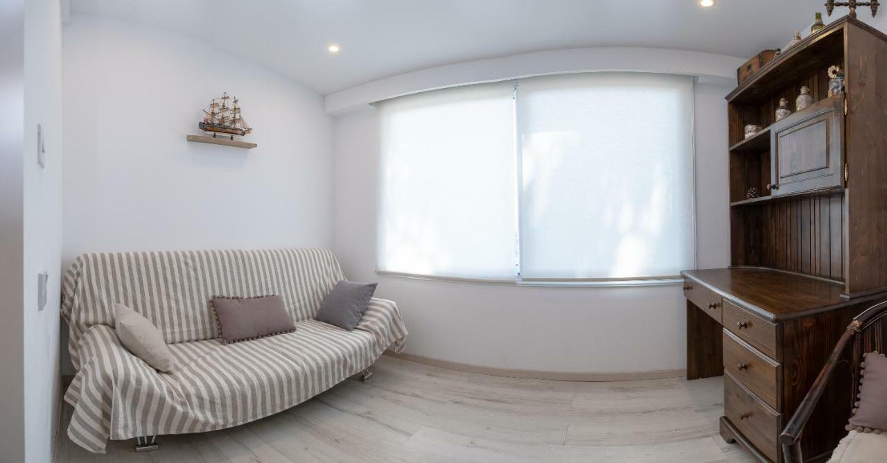 Apartamento Townhouse By The Sea Pirate Harbor Paphos Exterior foto